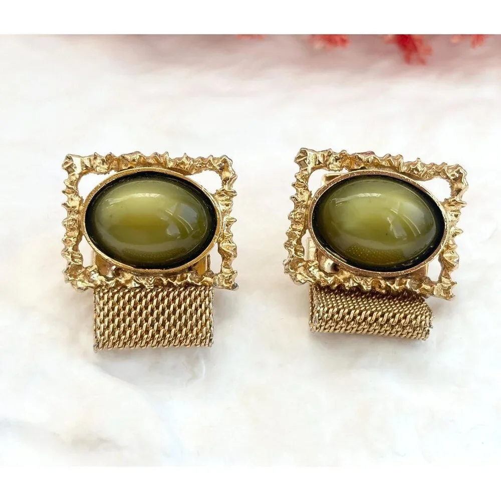 Green Thermoset Midcentury Mesh Wrap Gold Toned Square Vintage Cufflinks